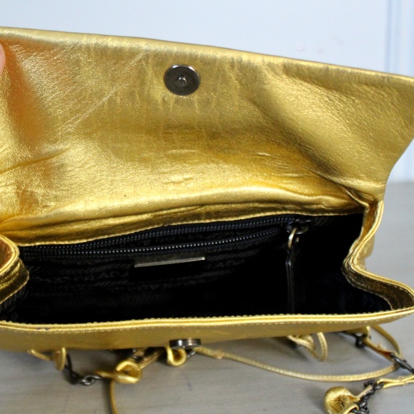 VINTAGE Late 1990s - 2000s Prada Lambskin Fold-over Chain Bag - Picture 7 of 10